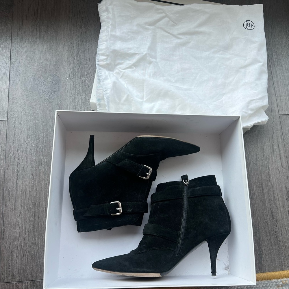 Elegant Dark Green Kitten Heel Ankle Boots